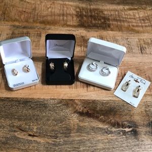 Earring Lot!! 4 pairs!